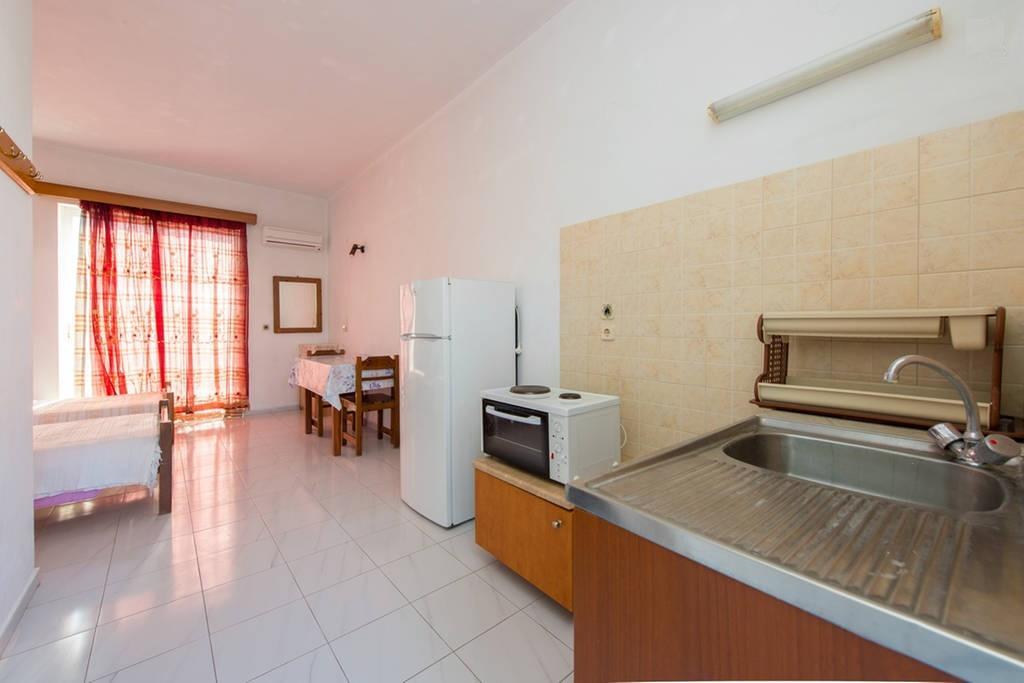 Merryland Studios & Apartments Kremastí Quarto foto